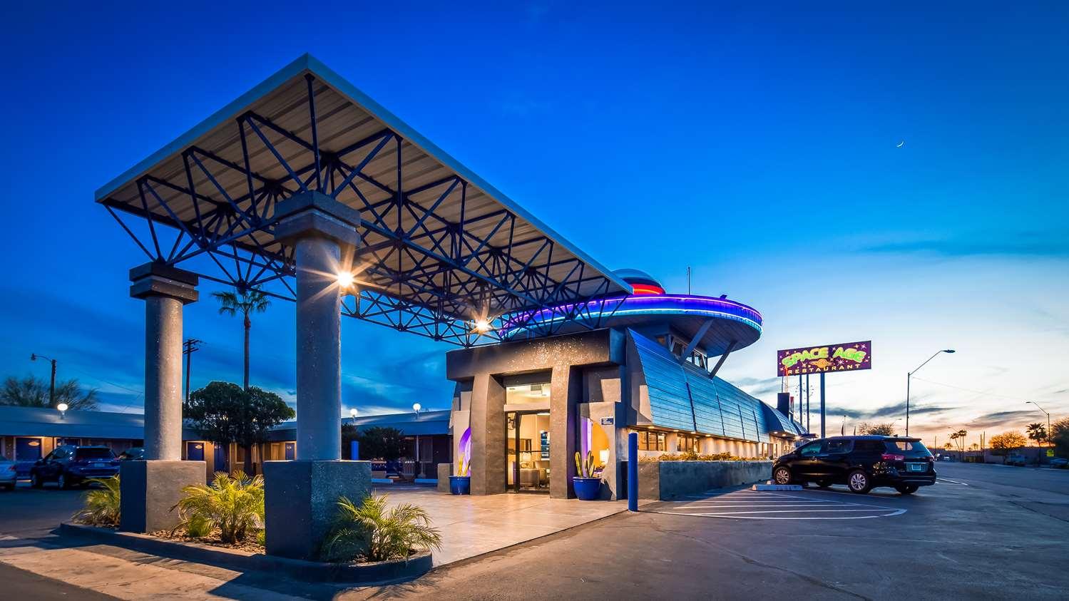 Best Western Space Age Lodge Gila Bend Экстерьер фото